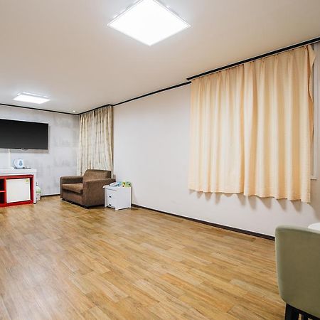 Oakra Hotel Jeju Exteriör bild